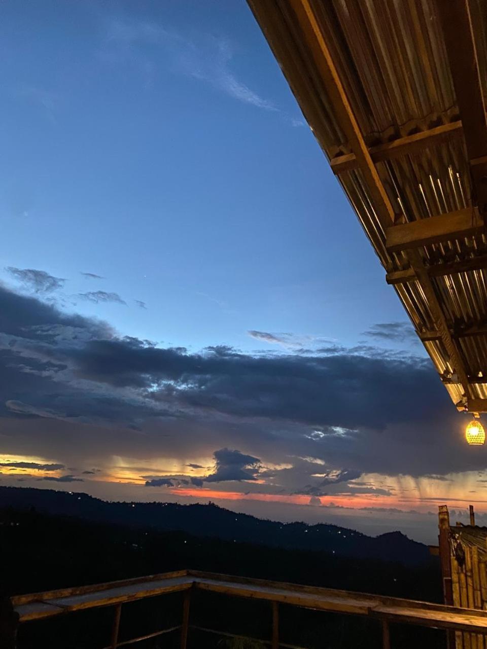 Wanagiri Sunset Glamping Hotel Gitgit Exterior photo